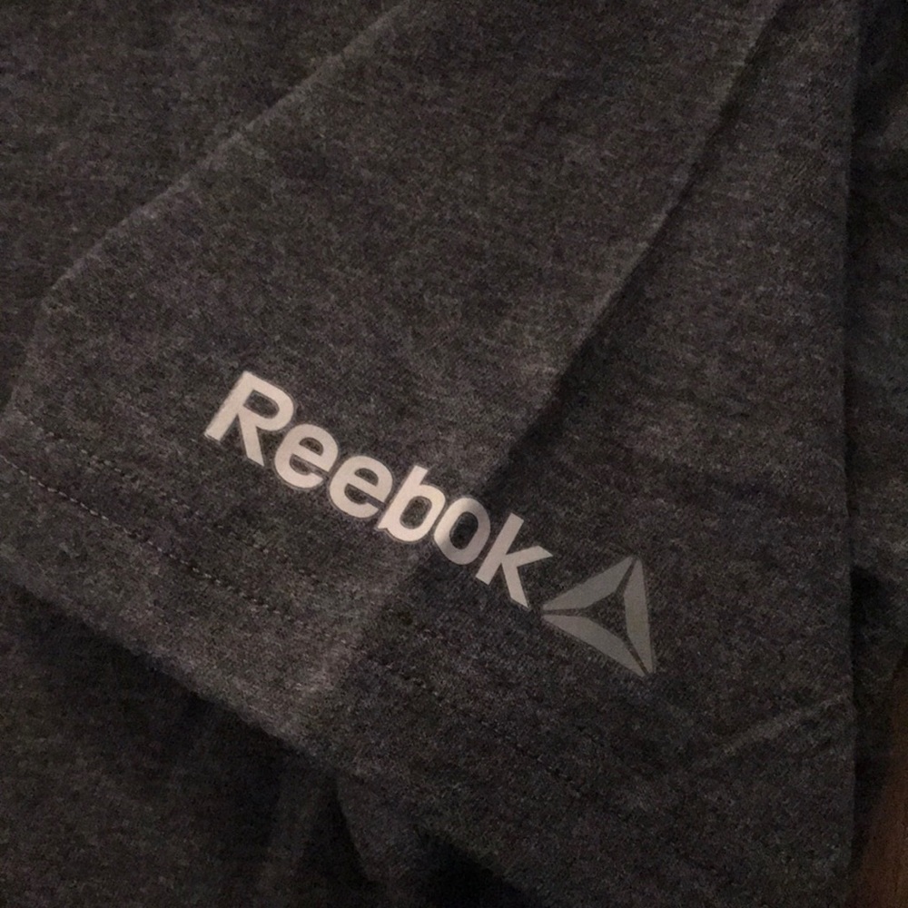 NWT Reebok CrossFit Super Soft Gray Tee! - Picture 3 of 4